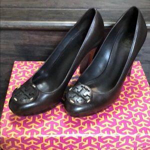 Classic Tory Burch Platform Heels - Brown